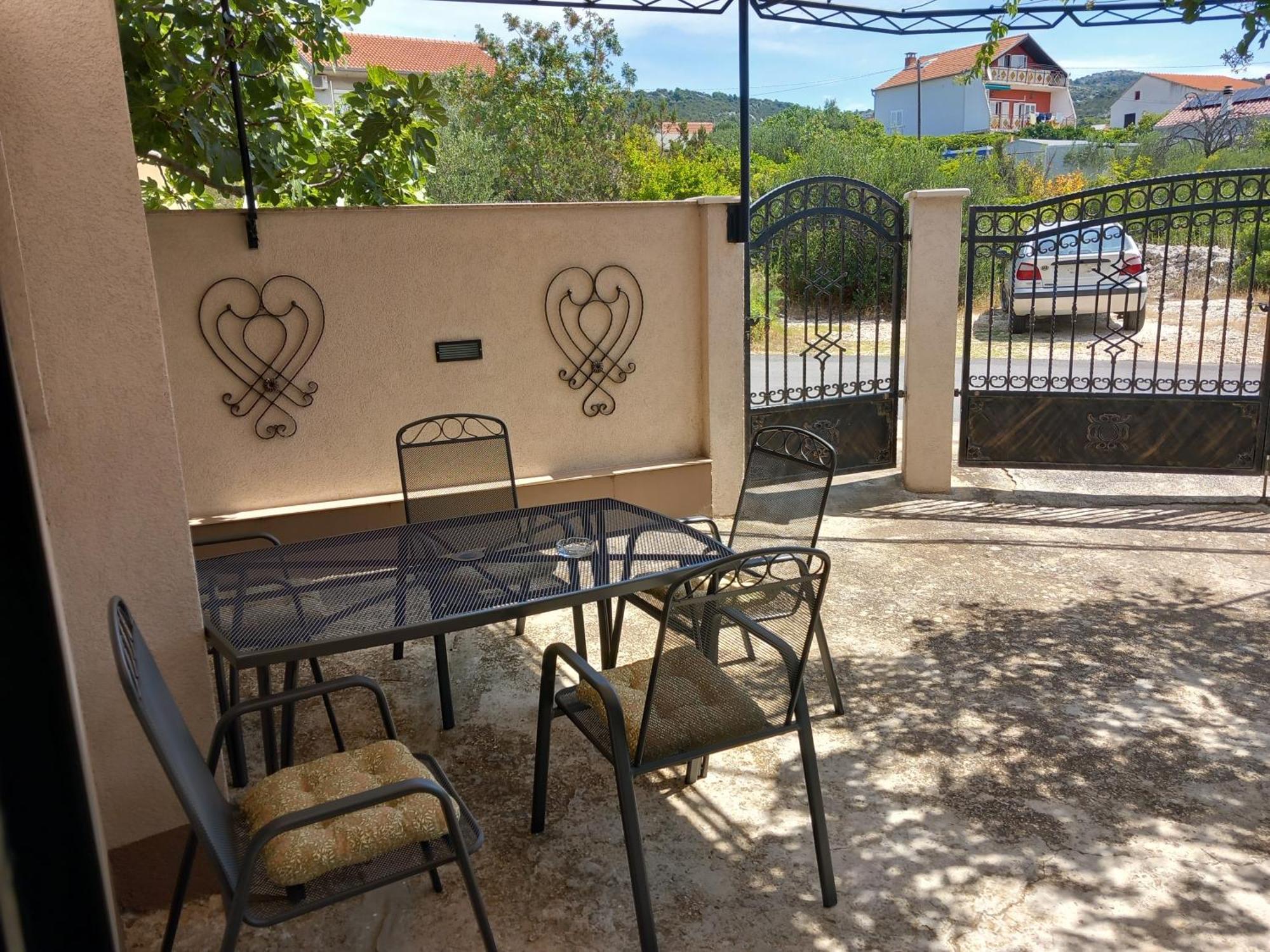 Ivan Apartment Vinisce