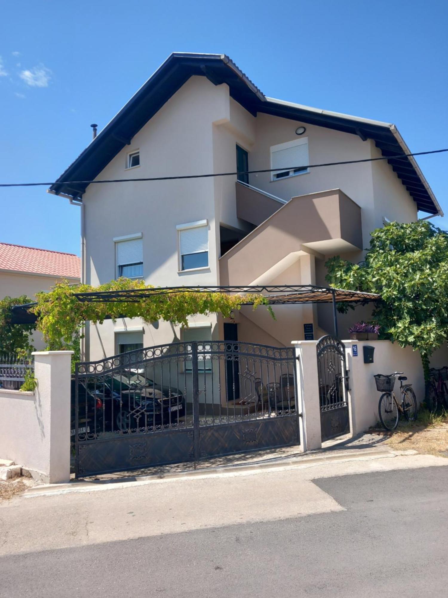 Apartment Ivan